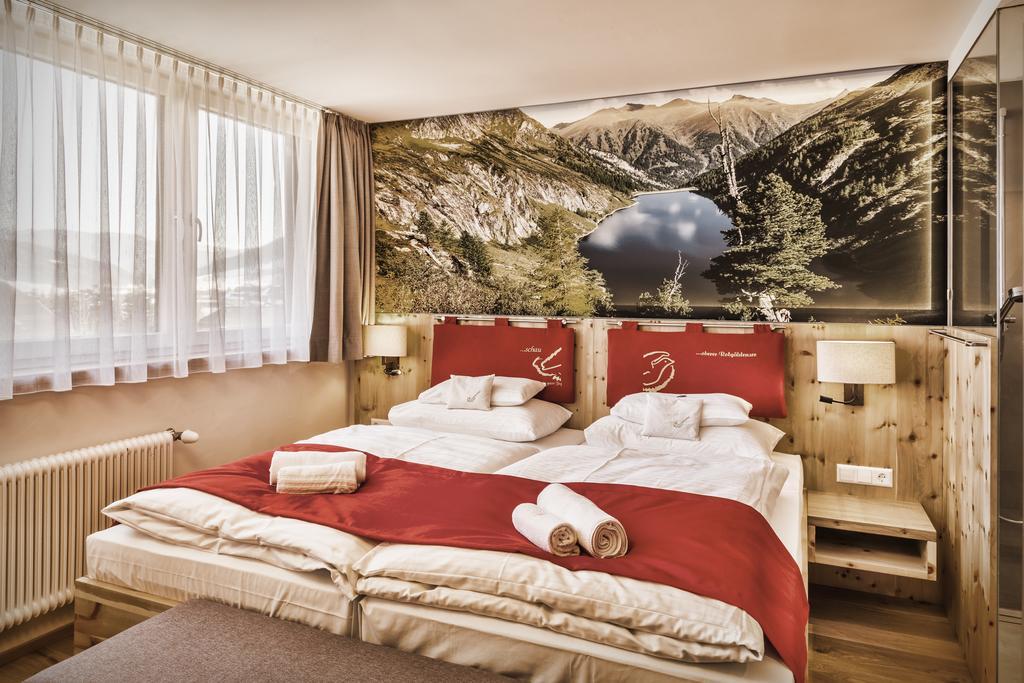 Doppelzimmer mit Balkon